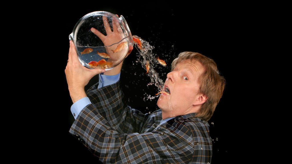 Comedy Magic Gets Serious in a Vegas Backyard