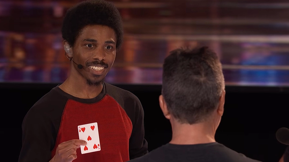 Internet Magician Darrell Moten Turns Judges’ Confusion Into Stunning Reveal on AGT